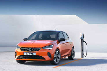 環境に配慮したKATA製Corsa Eフロアマット